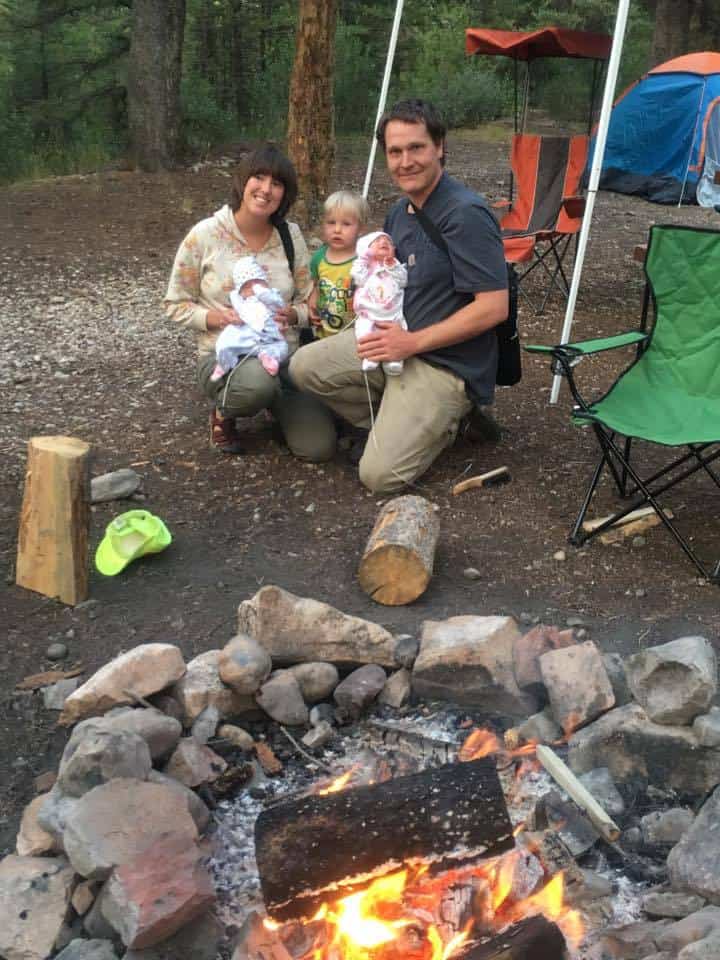 Camping with babies and kids can be easy with this list of camping gear!