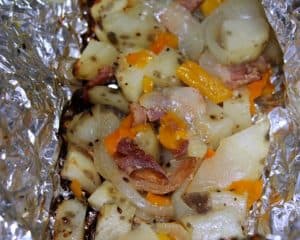 25 Easy Foil Packet Campfire Meals And Make Aheads! – The Crazy Outdoor ...