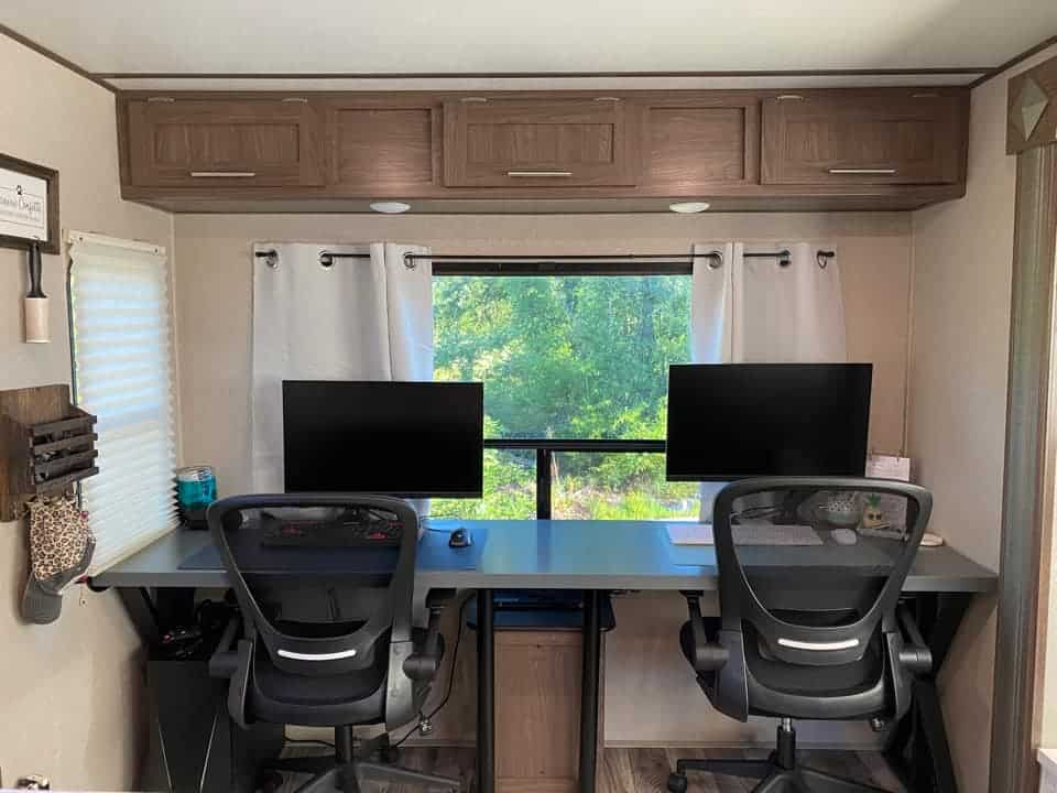 27 RV Office Ideas to Transform Your Space [Video + Pictures!] – The Crazy  Outdoor Mama