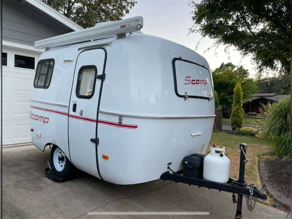 used travel trailer under 3500 lbs